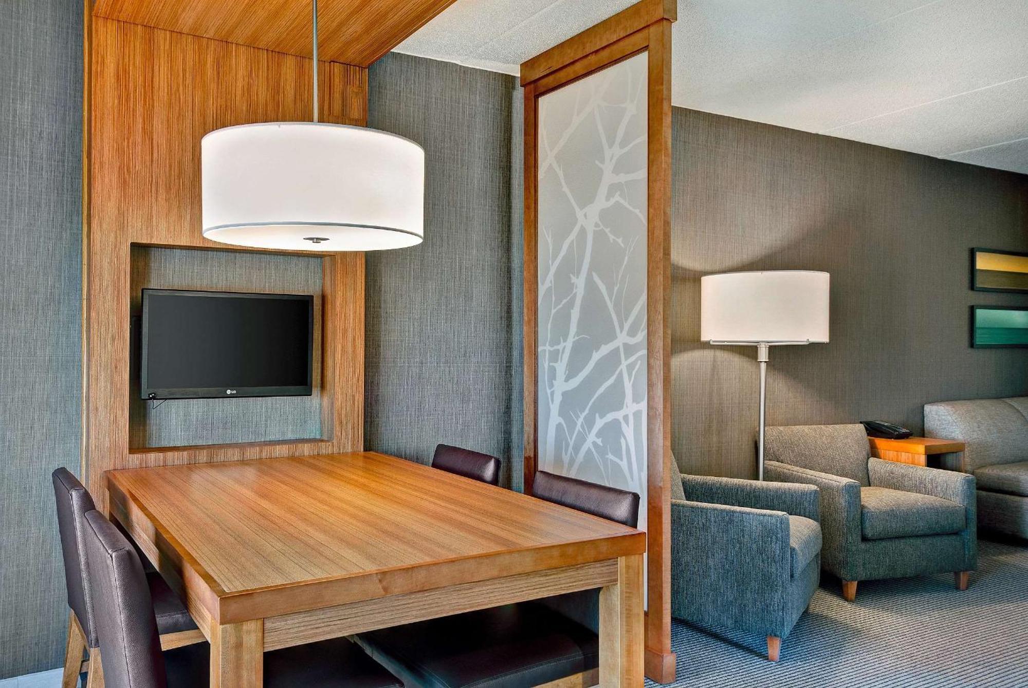 Hyatt Place Fredericksburg At Mary Washington Экстерьер фото