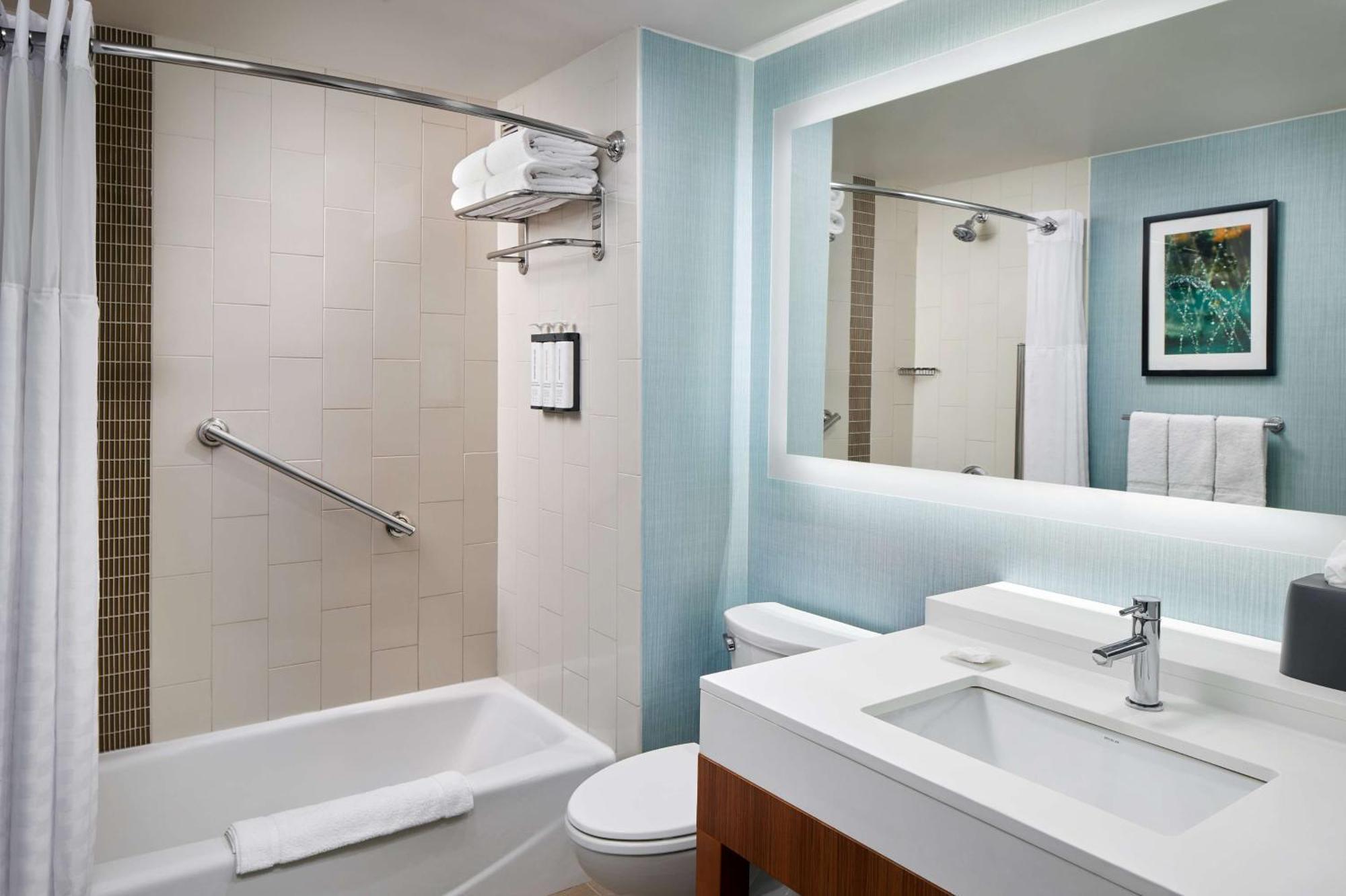 Hyatt Place Fredericksburg At Mary Washington Экстерьер фото